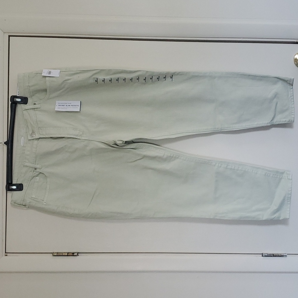 Old Navy O.G. Straight High Rise Mint Green Jeans, 18